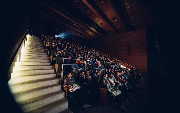 El investigador Franco Diez anota que el cine en Medellín, a principios de siglo, juntó en un mismo escenario las clases sociales. MAMM FOTO cortesía 