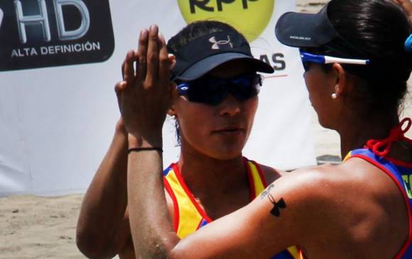 Claudia y Andrea GalindoVoleyplaya