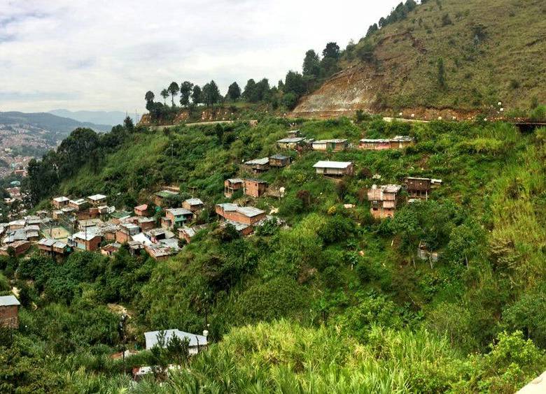 Este zona en específico es considerada, según análisis previos realizados por las autoridades competentes, de alto riesgo y no recuperable del municipio de Medellín. FOTO Cortesía 