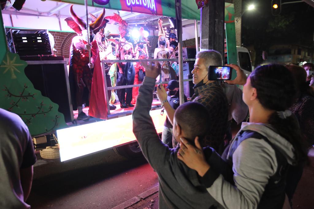 Este desfile pasará a la historia por haberse desarrollado en medio de una emergencia sanitaria y aun así, se rescató la tradición oral encarnada en estos disfraces de fantasía. FOTO: EDWIN BUSTAMANTE.
