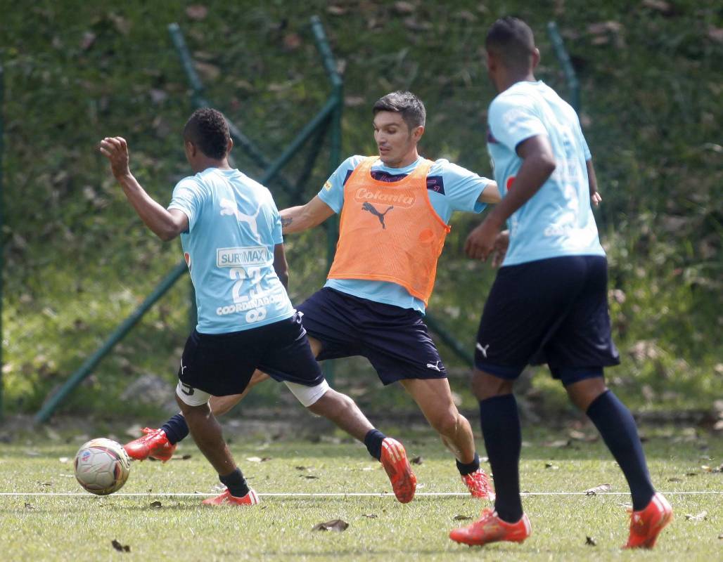 Independiente Medellín le compró al Santa Fe los derechos deportivos de ambos jugadores. FOTO MANUEL SALDARRIAGA