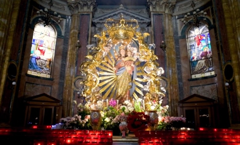 Esta es la Basílica de María Auxiliadora en Turín, Italia. Foto tomada de la página oficial: basilicamariaausiliatrice.it 