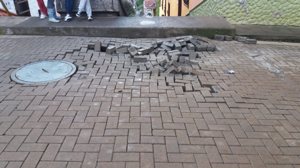 Se activaron 5 albergues temporales, el servicio de gas fue suspendido y solo un 50 % del municipio cuenta con agua potable. El municipio se encuentra con paso restringido por vía terrestre, afirmó el Dapard. FOTO Jonathan Echeverry