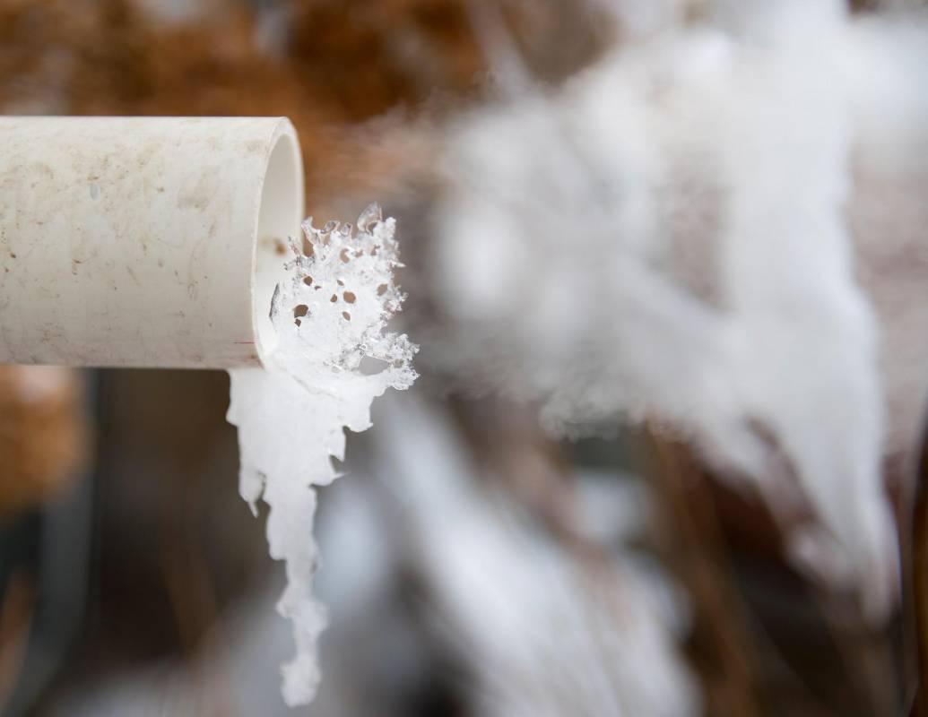 El norte de Estados Unidos y Canadá volvieron a sufrir este jueves temperaturas polares que obligaron cerrar escuelas, suspender vuelos y trenes, y abrir refugios de emergencia. Las temperaturas cayeron a -45°C. FOTO AFP