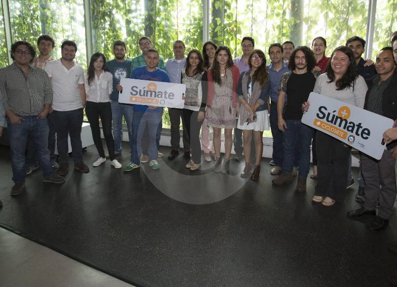 Un grupo de emprendedores, entre ellos algunos finalistas del concurso Ciclo Siete, participó en un taller sobre creación de aplicaciones móviles para la sostenibilidad. FOTO Manuel Saldarriaga