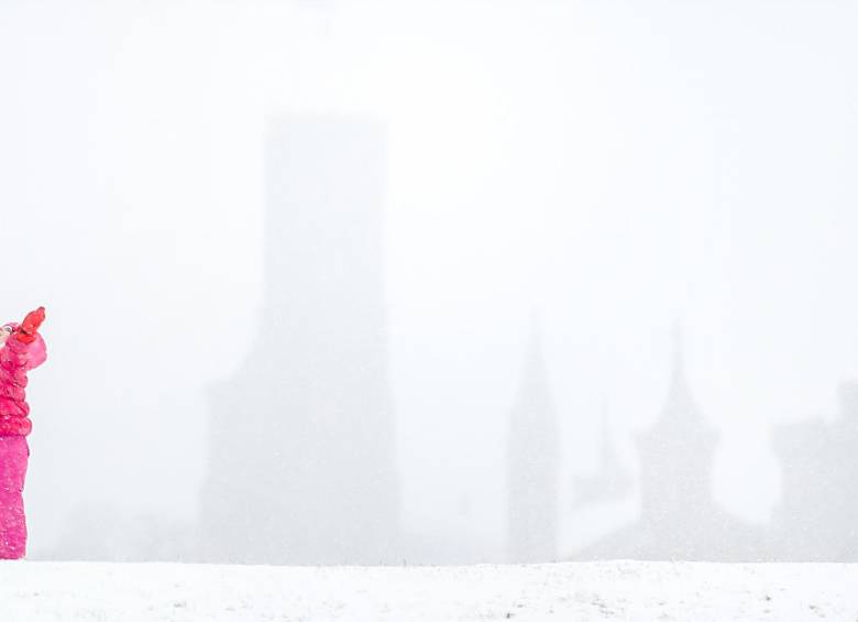 La ciudad de Washington declaró el estado de “emergencia por nieve” desde las 7:00 de la mañana hasta las 7:00 de la noche. FOTO AP