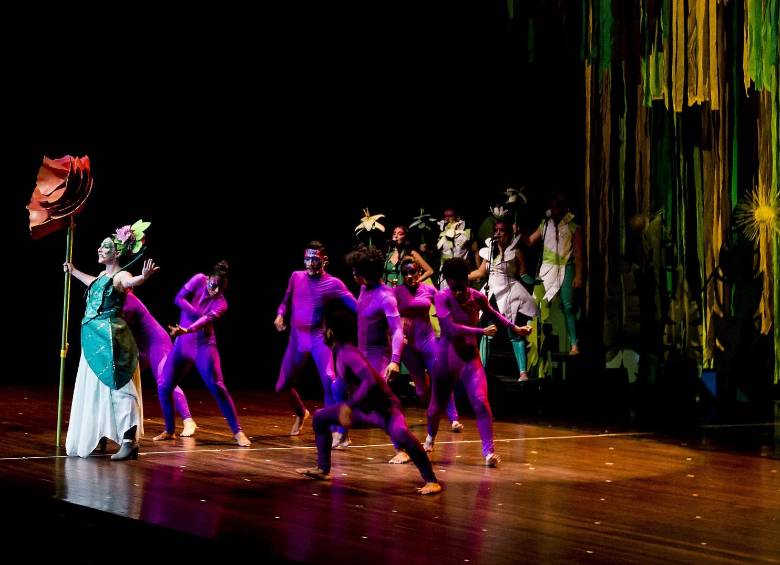 El espectáculo musical Diente de león lo puede ver esta semana en el Teatro Universidad CES. Foto: Santiago Mesa Rico