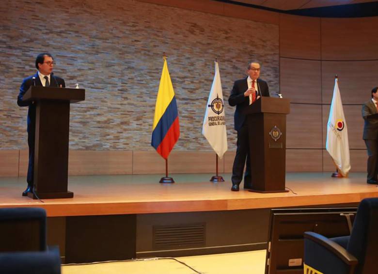 (De izq. a der.) El fiscal Francisco Barbosa, el procurador Fernando Carrillo, y el contralor Felipe Córdoba investigan los contratos en la pandemia. FOTO Cortesía fiscalía