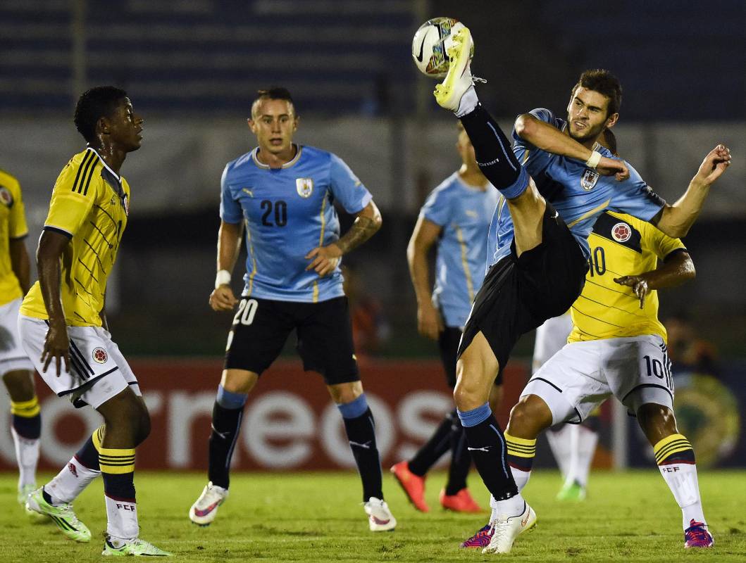 Sumado a ello, el equipo nacional ha participado en otros 4 campeonatos, de los 19 hechos en toda su historia: Chile (1987), Australia (1993), Países Bajos (2005) y Turkia (2013), en donde pasó, sin pena ni gloria, ya que no alcanzó a sobrepasar los octavos de final en ninguna de estas ocasiones. FOTO AP