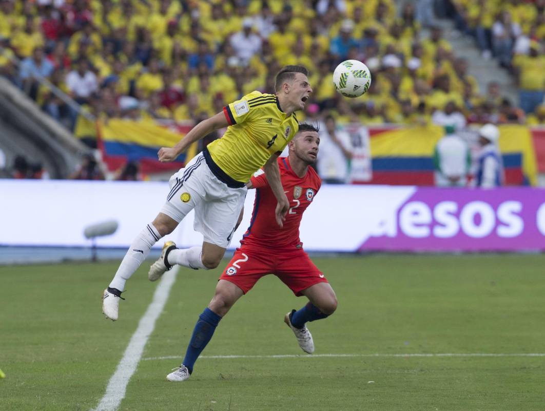 En el primer tiempo Colombia lució imprecisa en el manejo de la pelota, sin claridad para la creación de juego en el medio campo y sin espacios. FOTO Juan Antonio Sánchez 