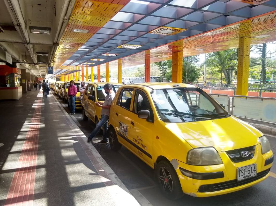Poco movimiento se vivió este fin de semana en las terminales de transporte. La terminal del Sur y Norte tuvieron poca afluencia de viajeros. FOTO JAIME PÉREZ