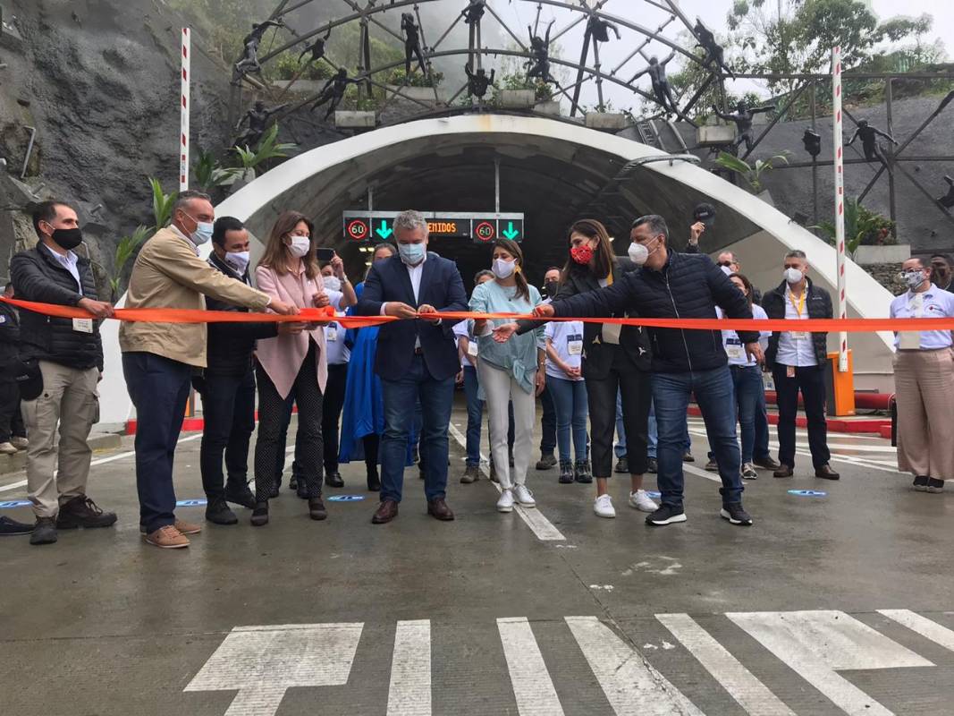 En abril de 2021 se pondrá en servicio la totalidad del Cruce de la Cordillera Central, gran proyecto del que el Túnel de La Línea hace parte. FOTO JULIO CÉSAR HERRERA