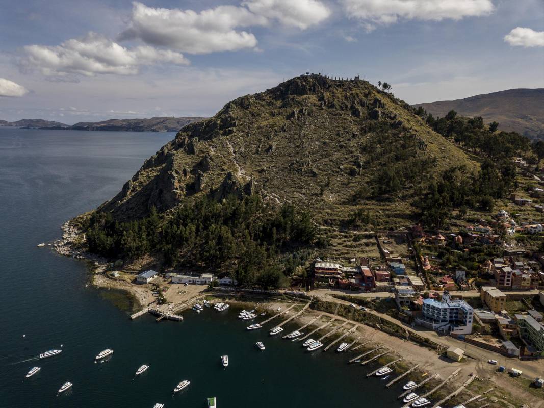 Copacabana es la principal ciudad que tiene Bolivia en las costas del lago, su economía es primordialmente basada en el turismo Foto: Esteban Vanegas