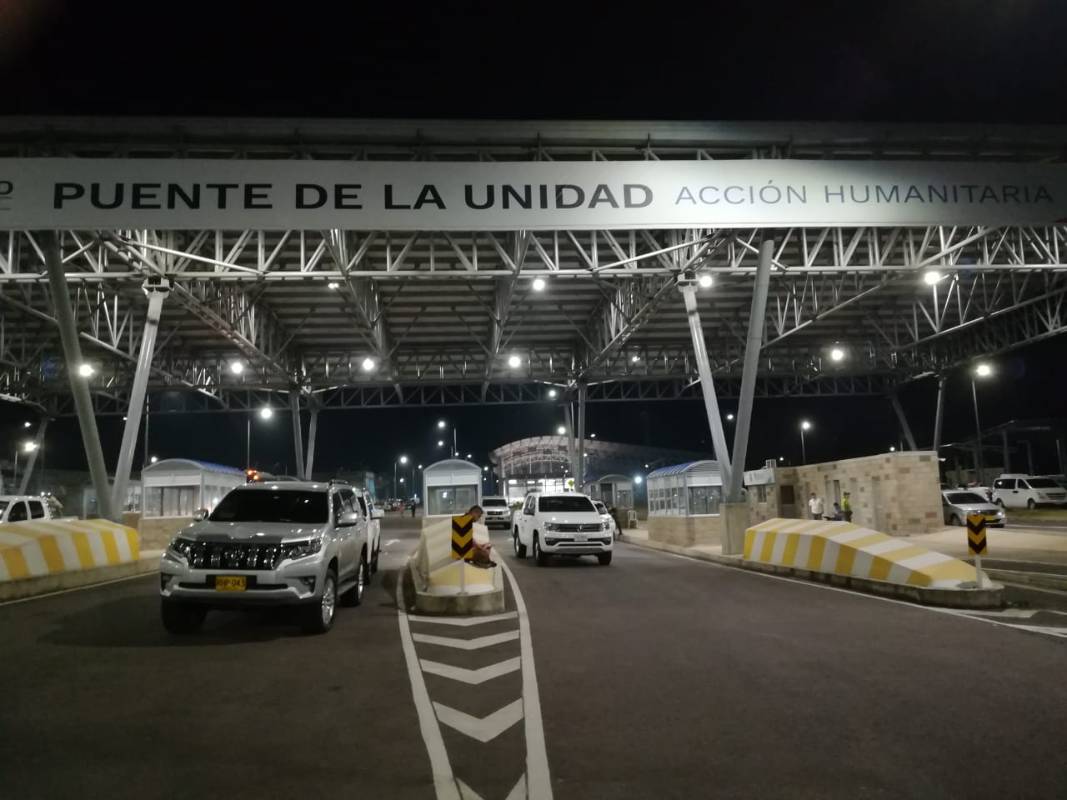 Para el acceso, se hará un cierre sobre el anillo vial para que el acceso se haga sobre las dos calzadas sin vehículos, por la vía antigua del Rosal, cerca de la urbanización Hacienda los Trapiches. FOTO MANUEL SALDARRIAGA