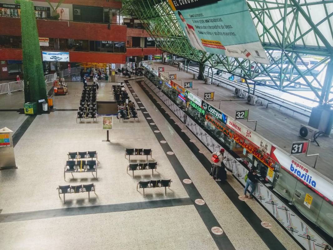 Poco movimiento se vivió este fin de semana en las terminales de transporte. La terminal del Sur y Norte tuvieron poca afluencia de viajeros. FOTO JAIME PÉREZ