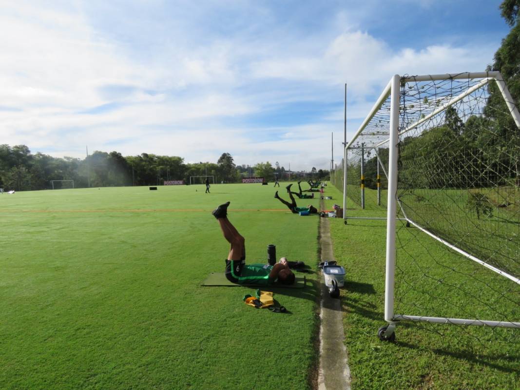 Como lo había anunciado, Atlético Nacional retomó este jueves las actividades en su sede deportiva de Guarne luego de que la Dimayor les otorgara el aval para hacerlo. Foto: Cortesía