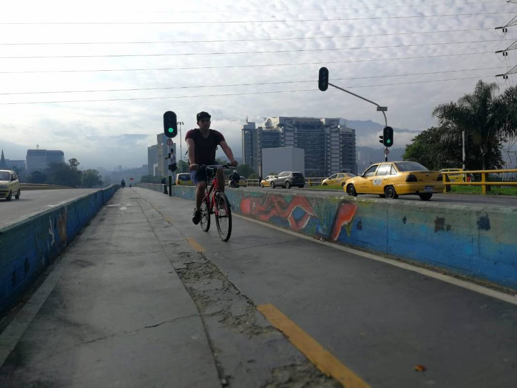 Se prevé que casi la mitad del parque automotor de la ciudad salga de circulación. Foto: Juan David Úsuga
