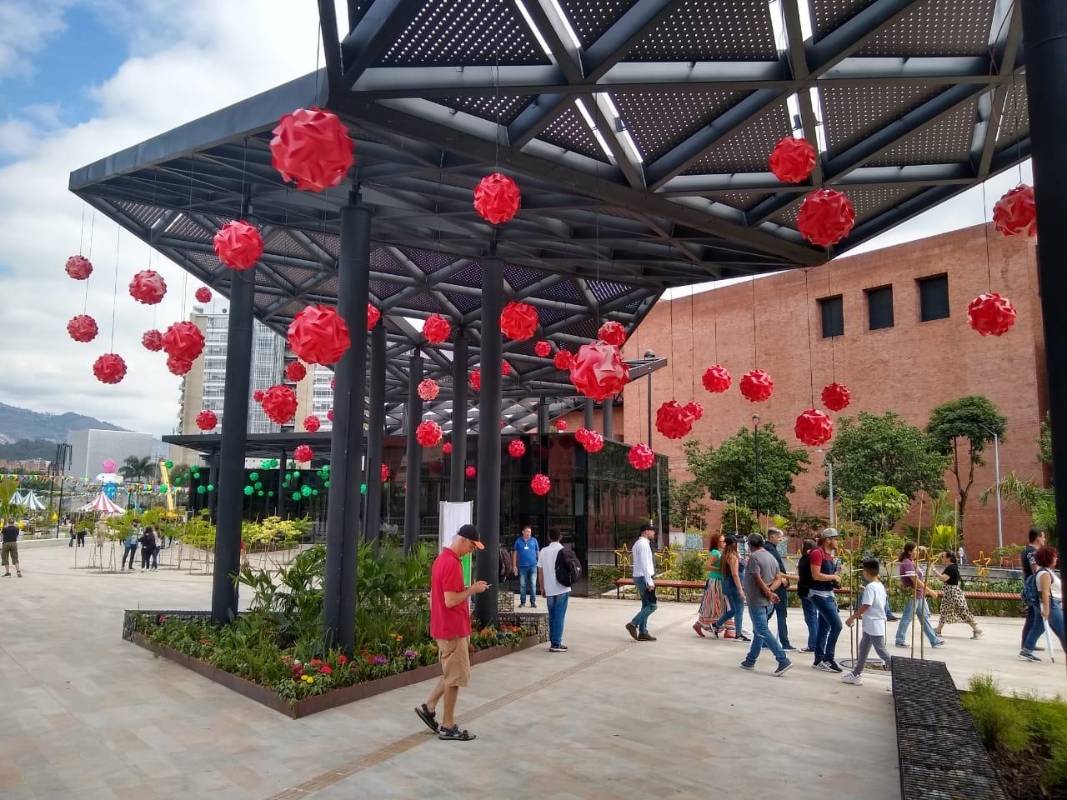 El soterrado de la etapa 1B tiene una extensión de 470 metros, seis carriles de circulación y una vía para el paso del futuro Ferrocarril de Antioquia. FOTO Jaime Pérez