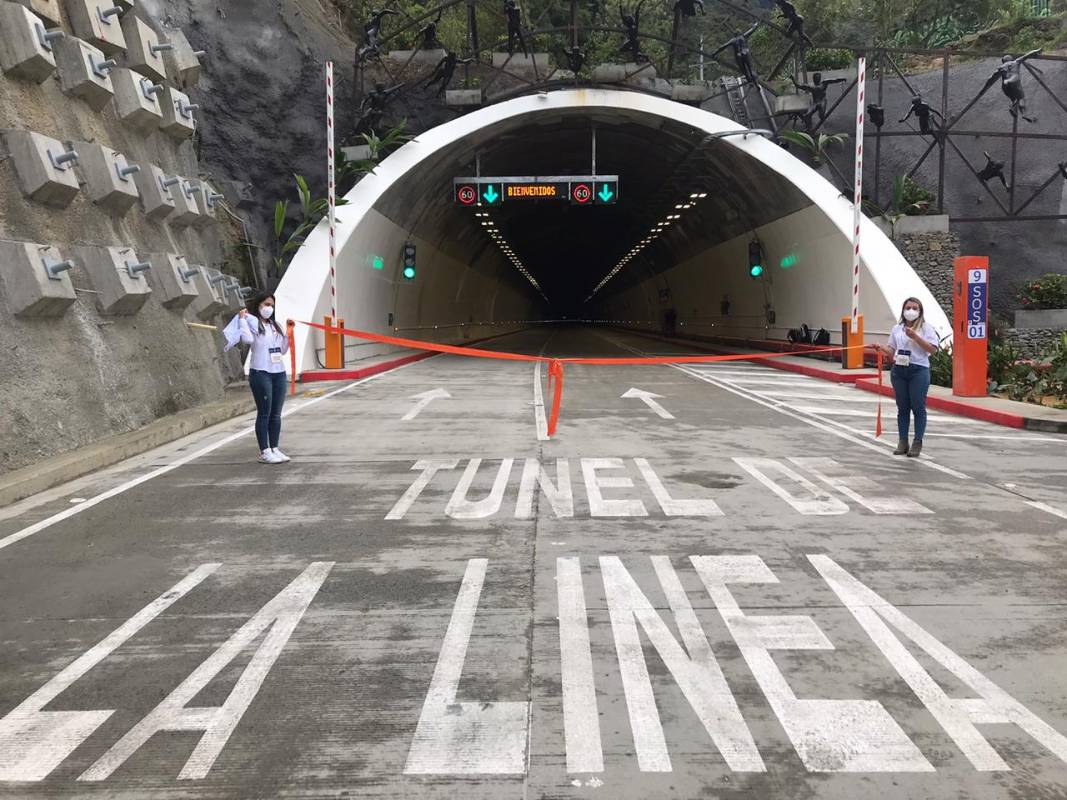 A 2.400 metros sobre el nivel del mar y a 900 metros de profundidad se excavó durante 11 años el túnel principal de La Línea. FOTO JULIO CÉSAR HERRERA