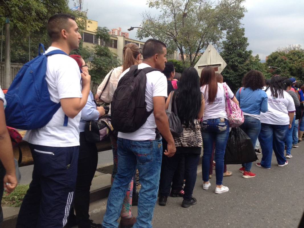 Por quinta vez en la semana el sistema de transporte masivo registra fallas y opera parcialmente. FOTO RÓBINSON SÁENZ