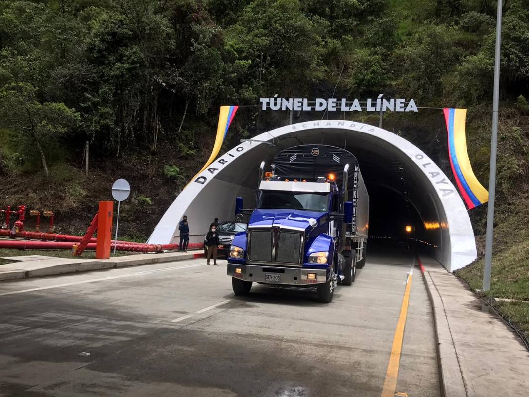 El Túnel de la Línea se convierte en el más largo de Colombia y de América, con 8,6 kilómetros en funcionamiento. FOTO JULIO CÉSAR HERRERA