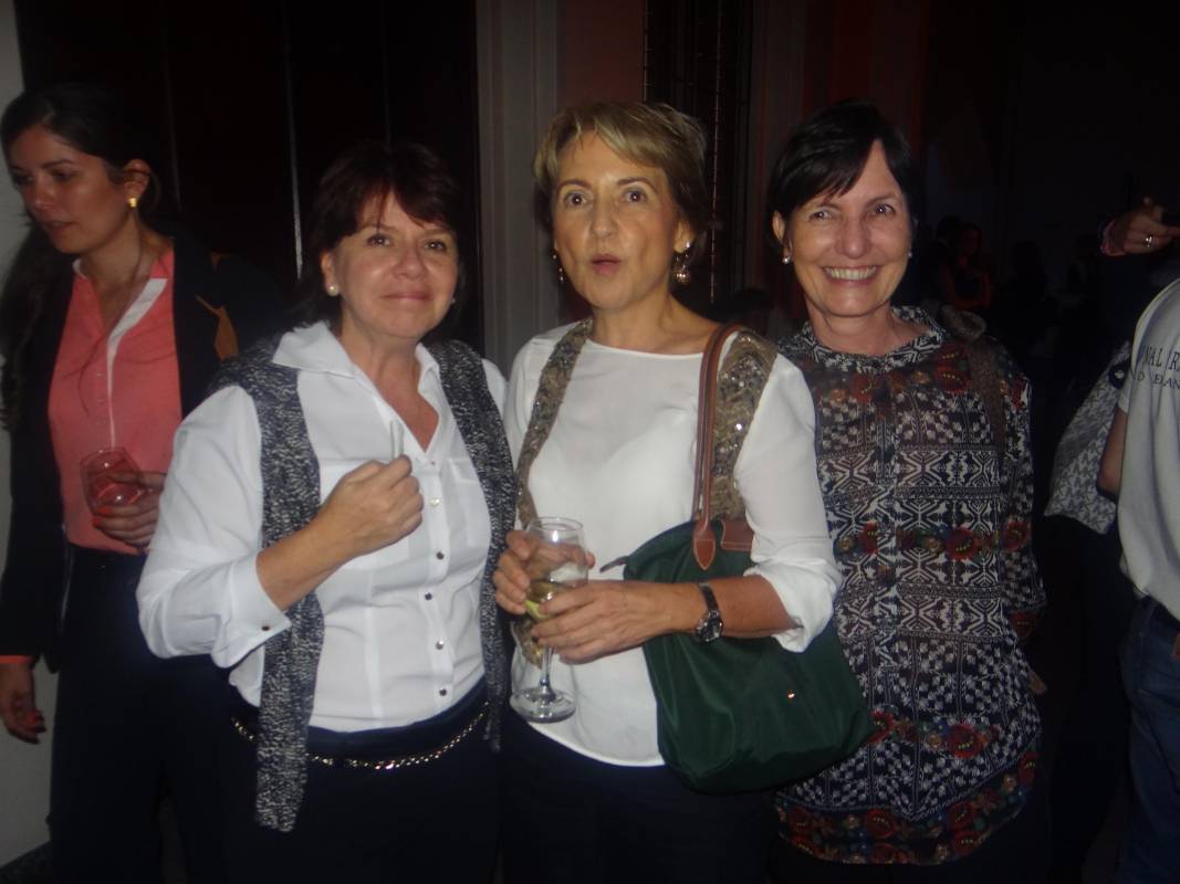 Luz Marina Bravo, Lucía Ángel y Clara Aramburo.