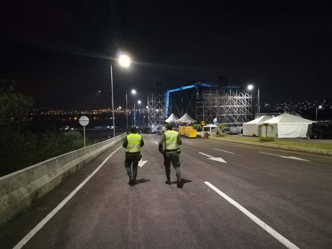 Habrá 1.500 policías y 400 voluntarios de los organizadores. Además, el Ejército tiene un dispositivo en la frontera y tendrá personal asegurando que no haya tránsito de personas desde Venezuela. FOTO MANUEL SALDARRIAGA