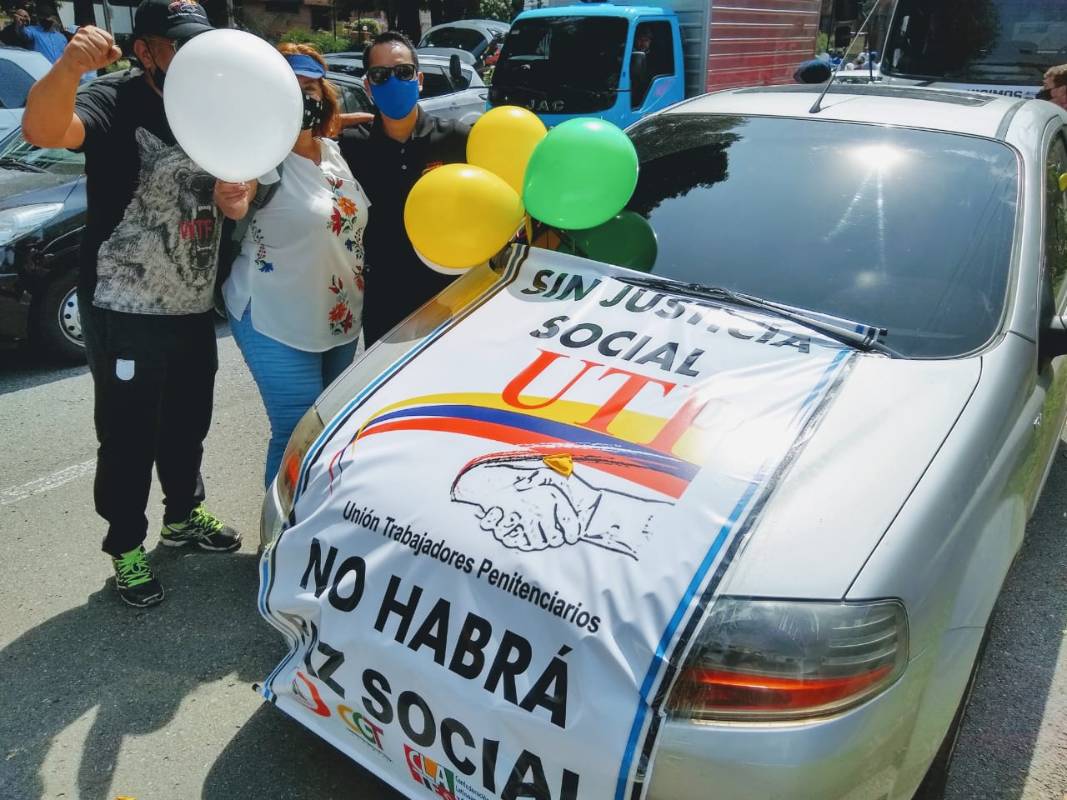 Los recorridos y concentraciones en Medellín son convocados y apoyados por grupos estudiantiles, organizaciones sociales y sindicales. FOTO JAIME PÉREZ