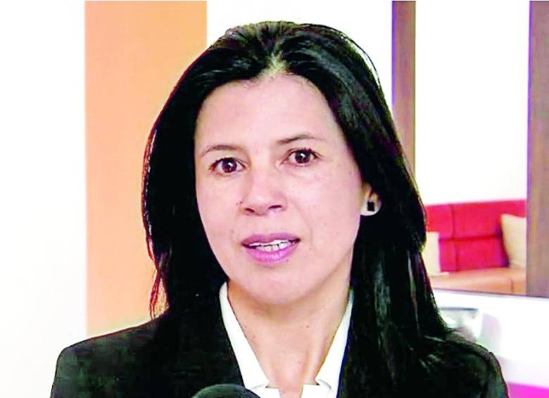  Gloria Amparo Alonso