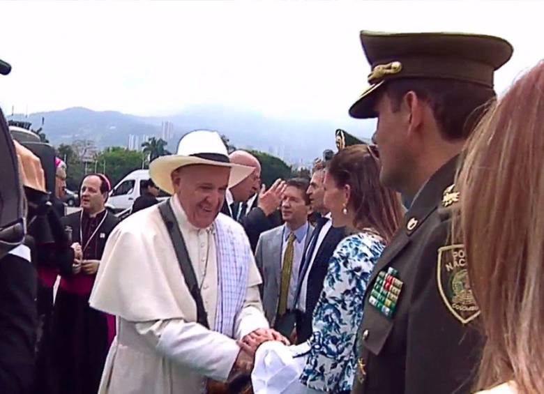 Una misa entre flores celebró el Papa en Medellín