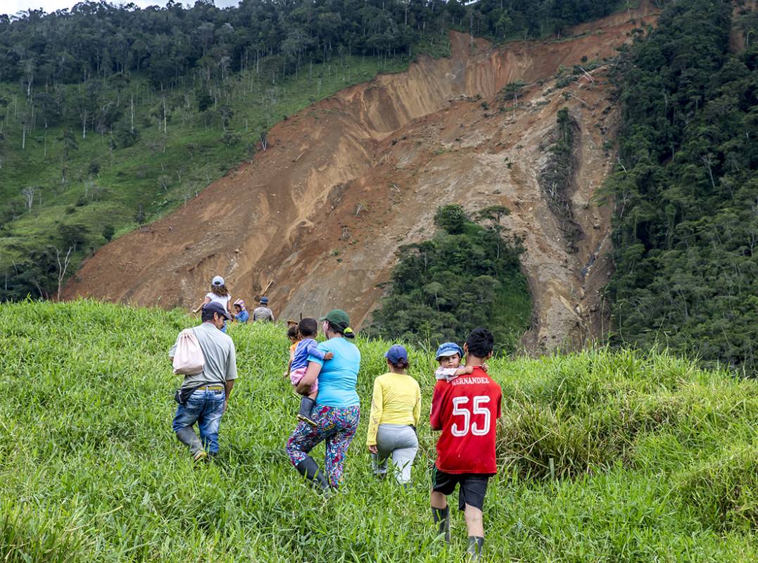 Los más de 5,000 mil habitantes del corregimiento Cedeño de Yarumal siguen incomunicados. Foto Juan Antonio Sánchez Ocampo