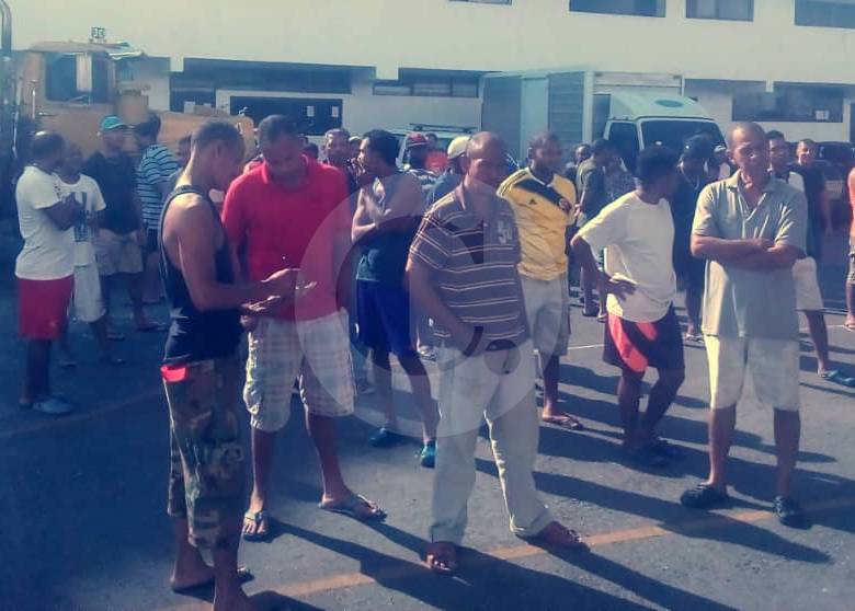 Presos colombianos durante el conteo matutino. FOTO: EL COLOMBIANO