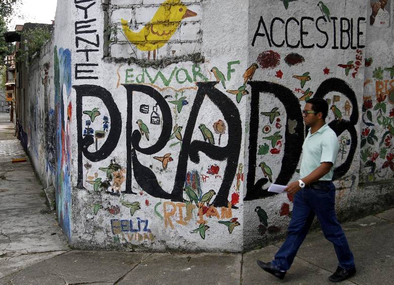 La belleza encarcelada del barrio Prado de Medellín