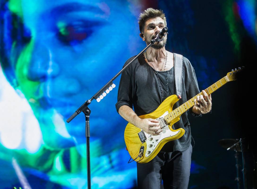 El artista demostró porqué es considerado uno de los mejores guitarristas en la escena de la música latina. FOTO Julio César Herrera