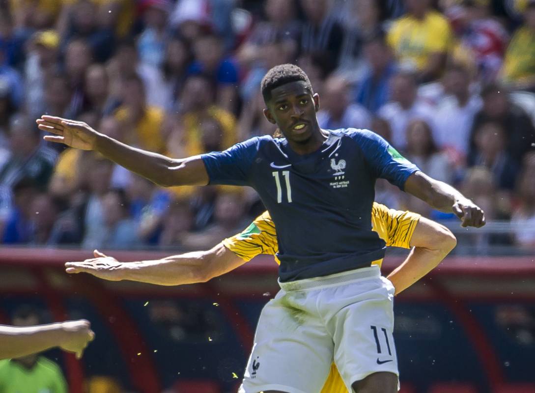 Cuando el partido iba 0-0 el árbitro pidió la revisión de una jugada polémica al VAR, lo que derivó en el cobro de un penalti que representaría el primer gol de Francia, que terminaría ganando el encuentro por 2-1. Foto: Juan Antonio Sánchez, enviado especial