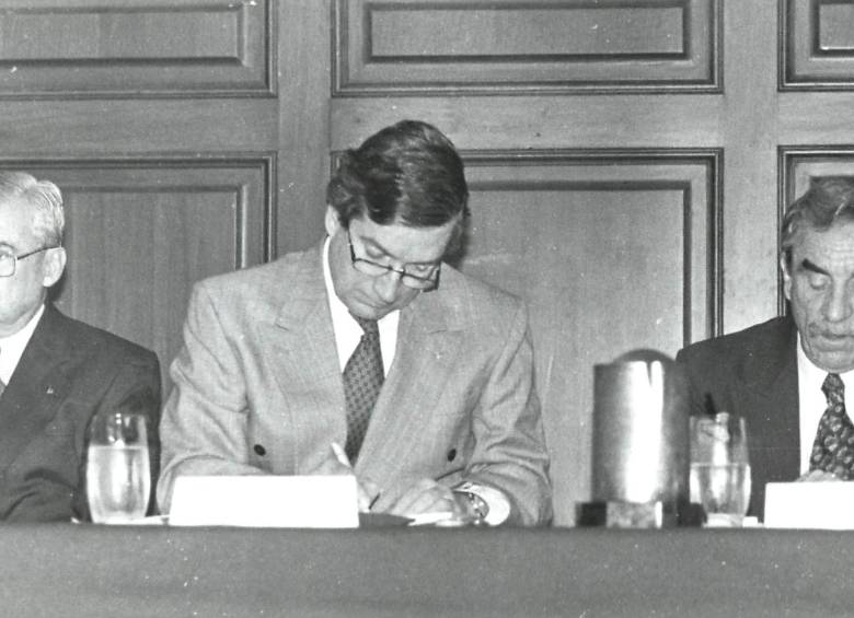 Tres figuras del Sindicato Antioqueño: Adolfo Arango, Nicanor Restrepo y Fabio Rico. Foto El Colombiano
