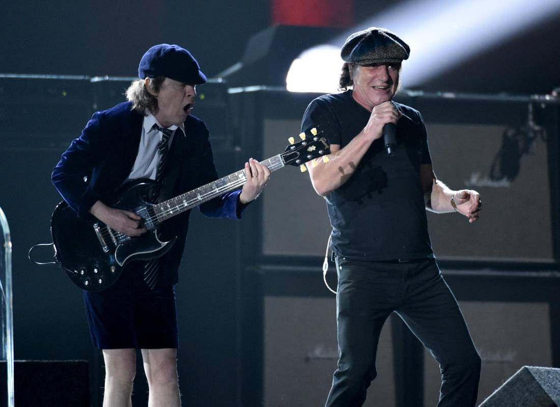 Ac/dc fue quien abrió la ceremonia de los premios Grammy. FOTO AP