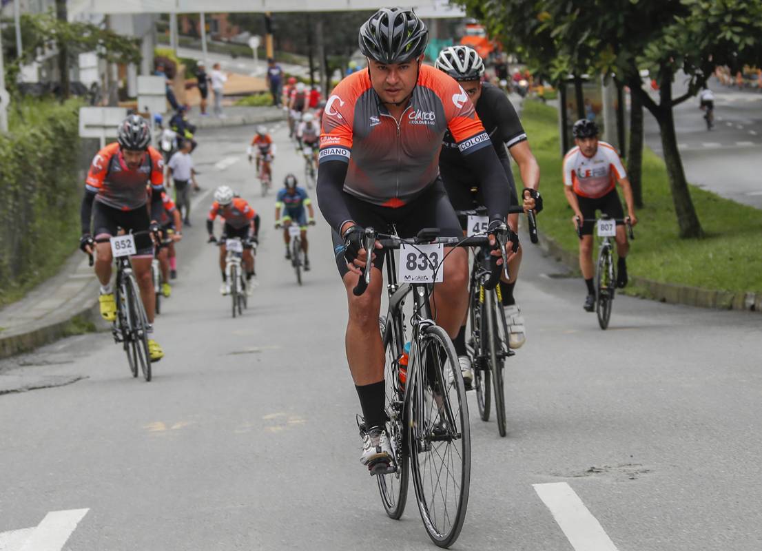 Esta escalada al Escobero abrió la versión 45 del Clásico El Colombiano. Foto Robinson Sáenz