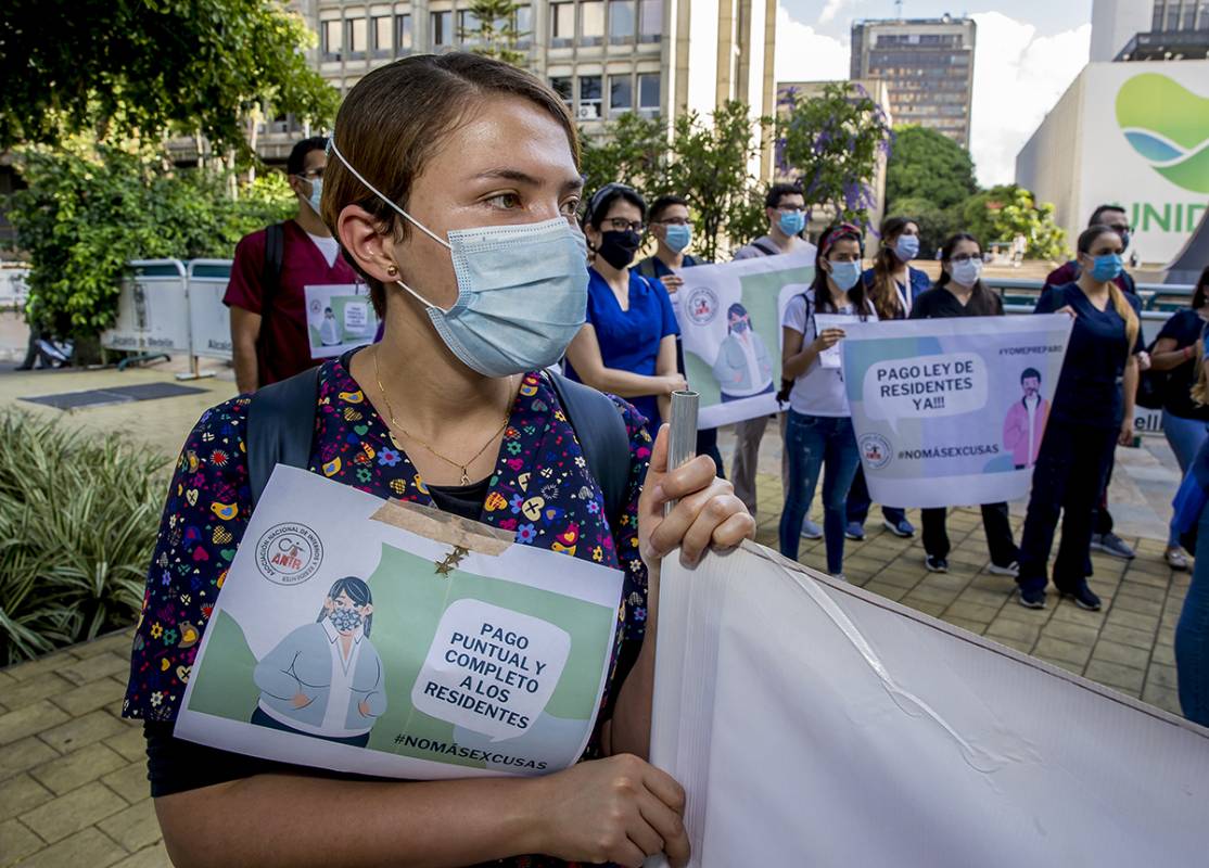 Con la protesta, los profesionales de la salud le exigieron al Ministerio de Salud mejoras en el Sistema Nacional de Residencias Médicas (SNRM). FOTO JUAN ANTONIO SÁNCHEZ OCAMPO