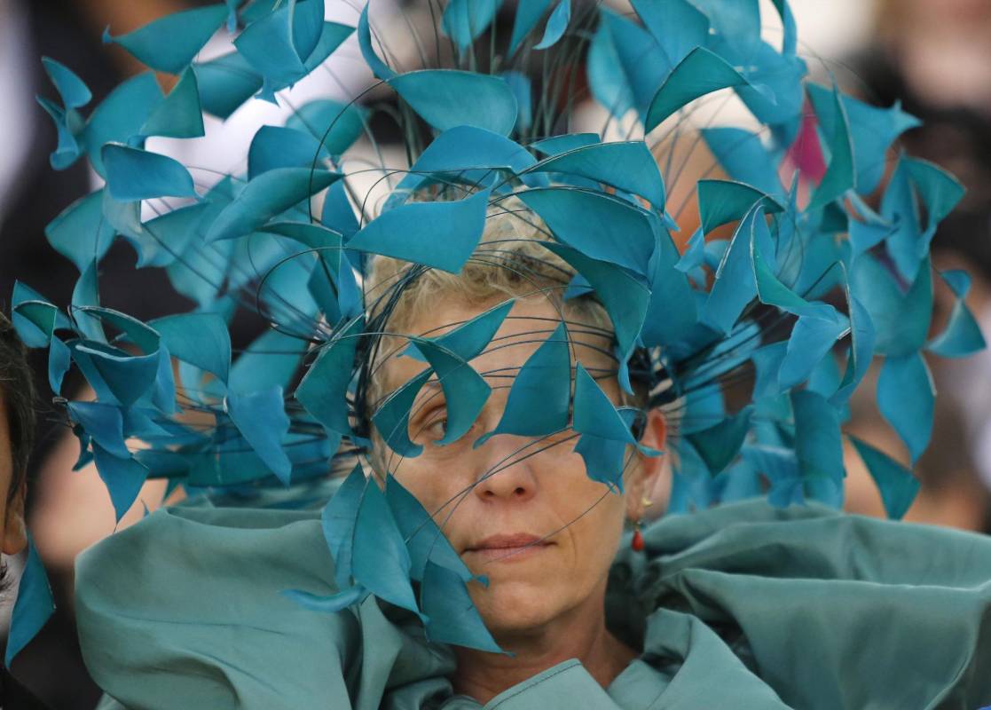Debajo de este ramaje está Frances McDorman. FOTO Reuters