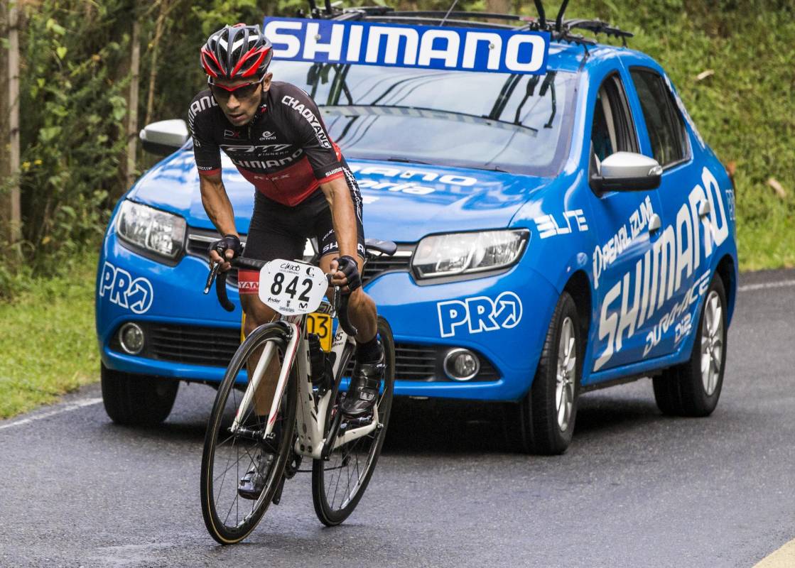 11,9 kilómetros, la mayoría en un ascenso pronunciado, pusieron a prueba los deportistas que se le midieron a subir una de las lomas más duras de Envigado. FOTO JAIME PÉREZ