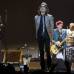 Foto AP - El vocalista Mick Jagger se contone&#243; y se desplaz&#243; con agilidad por el escenario durante el espect&#225;culo estelar de dos horas y media de duraci&#243;n.