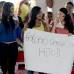 Foto Colprensa - La afici&#243;n barranquillera, a trav&#233;s de las chicas, le ratificaron el apoyo y la admiraci&#243;n a Falcao Garc&#237;a.