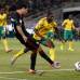 Reuters - Rafael Márquez, el mexicano de más experiencia en Europa, con el Barcelona, ha sido el salvador mexicano con su gol al m.79 a un pase de Guardado, del Deportivo La Coruña, que el defensa controló bien para disparar a primer poste.