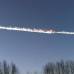 Reuters - La televisi&#243;n rusa mostr&#243; un video de aficionado mostrando un objeto cruzando velozmente el cielo cerca de las 9:20 a.m. hora local (10:20 p.m. del jueves hora colombiana), dejando una estela ancha blanca y un destello intenso