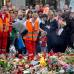 Reuters - Con flores, mensajes y pancartas los noruegos rindieron tributo a las v&#237;ctimas.