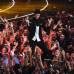 AP - Justin Timberlake se presenta en los Premios MTV. Fue el ganador de la noche.