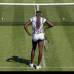 AP - La estadounidense Venus Williams entrena para los Olímpicos.