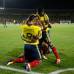 AP - Colombia se arrop&#243; este martes con el manto de la victoria al superar por 2-0 a Mal&#237;, en la segunda jornada del Grupo A del Mundial sub-20, con lo que se asegur&#243; su cupo a los octavos de final del torneo que re&#250;ne a las mejores 24 selecciones nacionales del mundo.