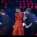 Reuters - Un ambiente melancólico que Rihanna, con We Found Love, se encargó de convertir en festivo y que Chris Martin y compañía remataron con su conocidísimo Viva la Vida, con decenas de miles de espectadores coreando la letra y confeti lloviendo sobre el estadio.